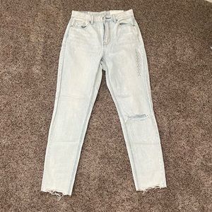 American Eagle mom jeans